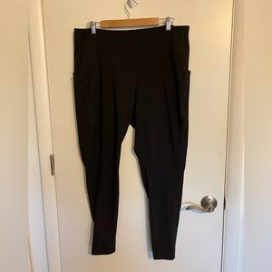 Tek Gear 2X Women’s black workout pants. Never worn. Smoke-free home.